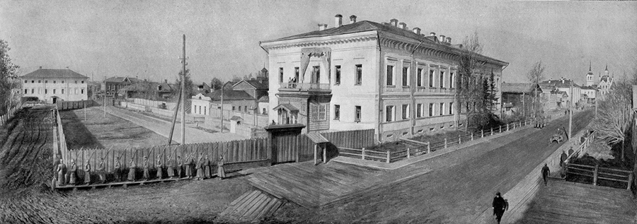 Вид на губернаторский дом в Тобольске. 1917 г. Фото Пьера Жильяра
