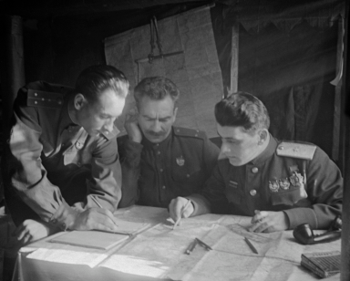 Глеб Бакланов (справа). 1943 год. Фото ТАСС
